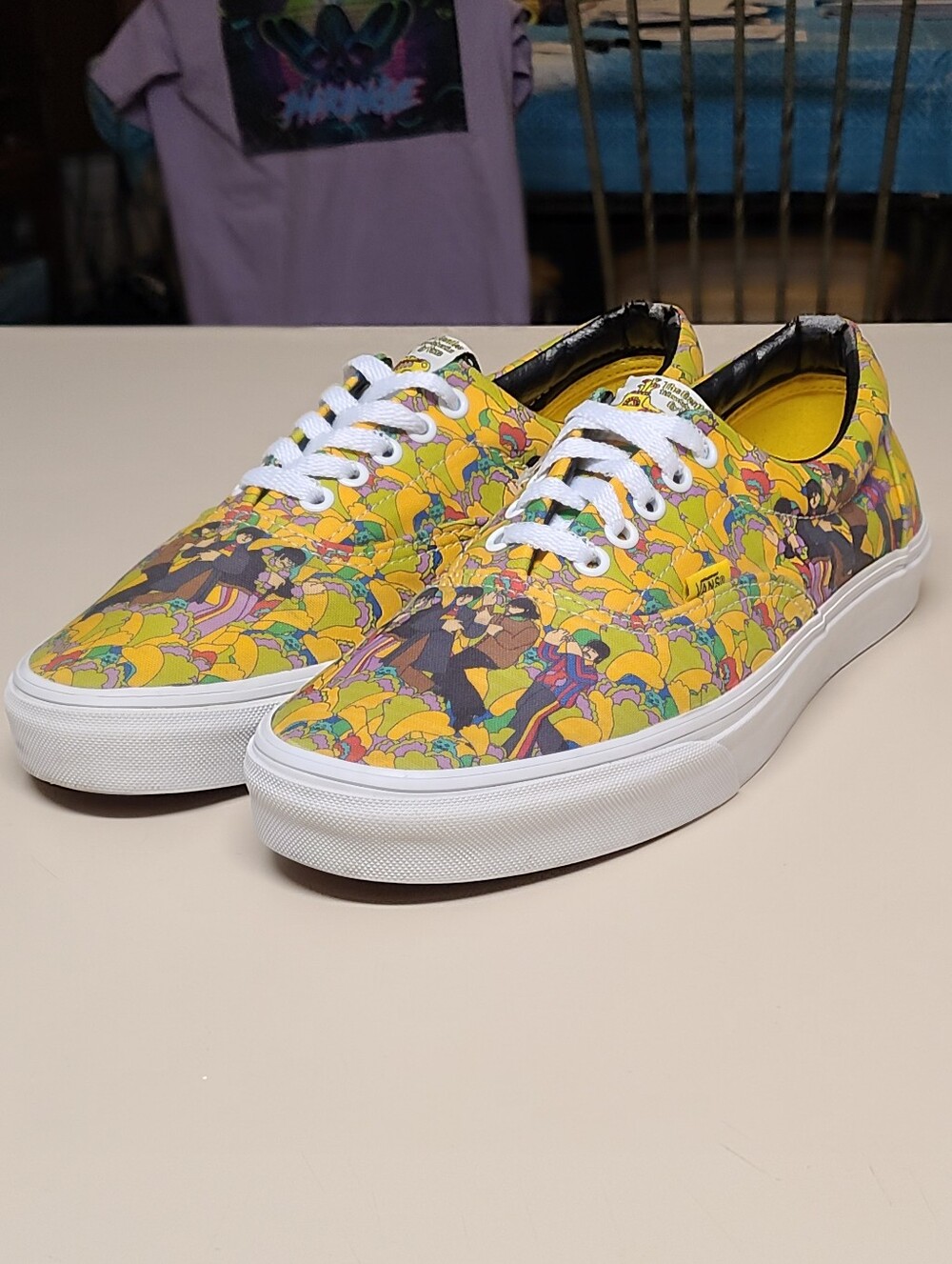 Vans X Beatles "Yellow Submarine" Era low top skateboard sneakers size 9.5